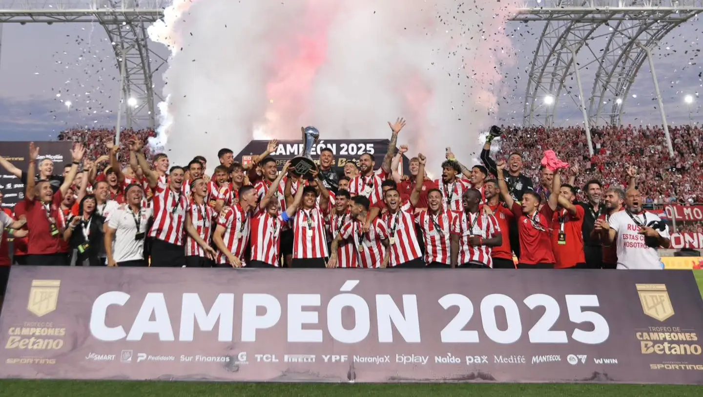 Estudiantes sigue de festejo: gana el Trofeo de Campeones