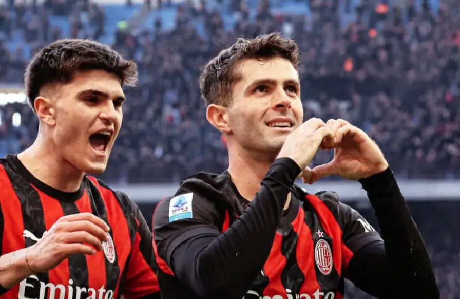 AC Milan se impone 3-0 contra Verona y es líder provisional