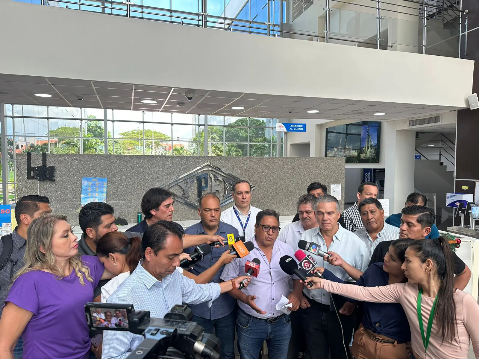 Gobierno espera lograr acuerdo antes del paro de transporte