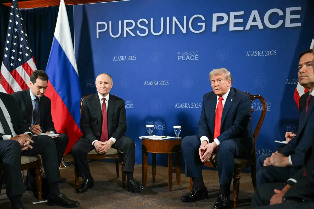 Trump conversa con Putin a horas de su encuentro con Zelenski