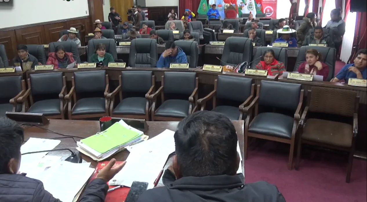 Asambleístas de Oruro no llegan a consensos para elección de ternas
