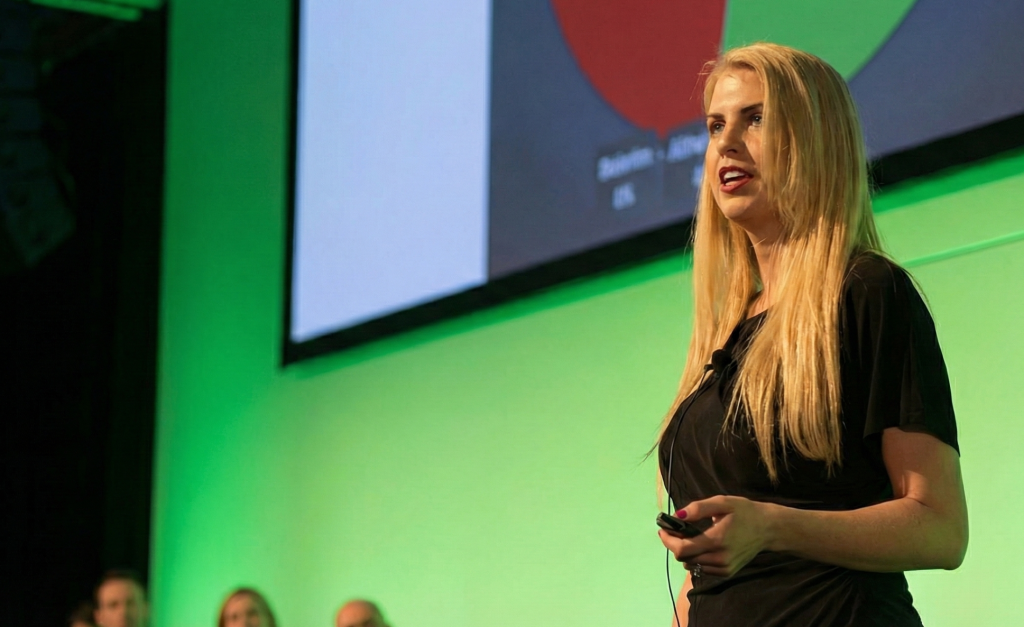 Liz Parrish, la mujer que dice “descumplir” años: así vive la paciente cero de la terapia antiedad