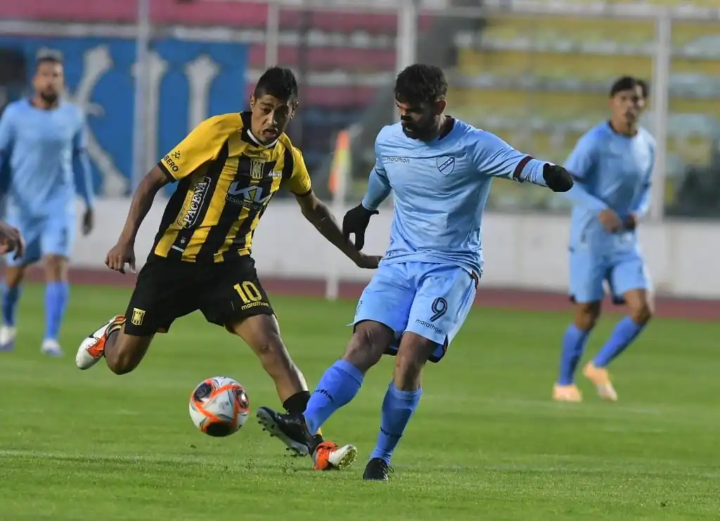 Bolívar anota y el Tigre domina; el Superclásico acaba 2-2