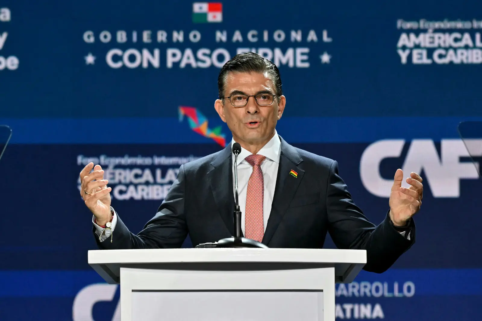 Presidente prevé que Bolivia terminará el año con crecimiento económico