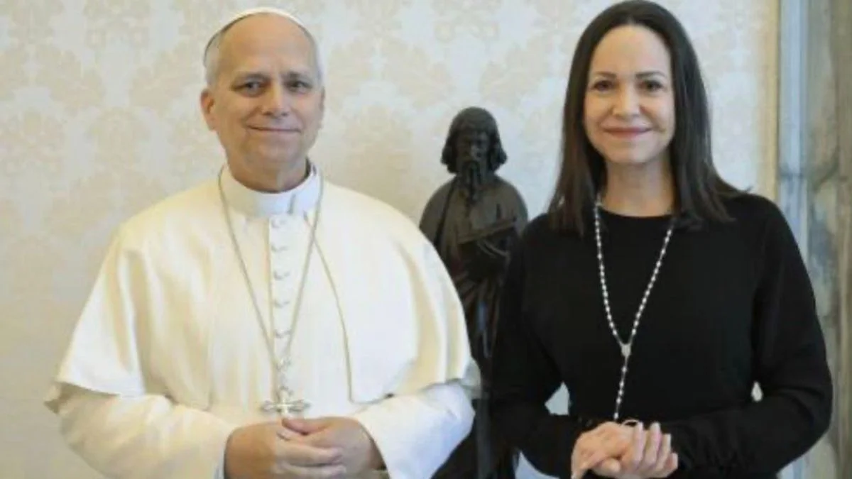 El Papa León XIV sostuvo encuentro con María Corina Machado en el Vaticano