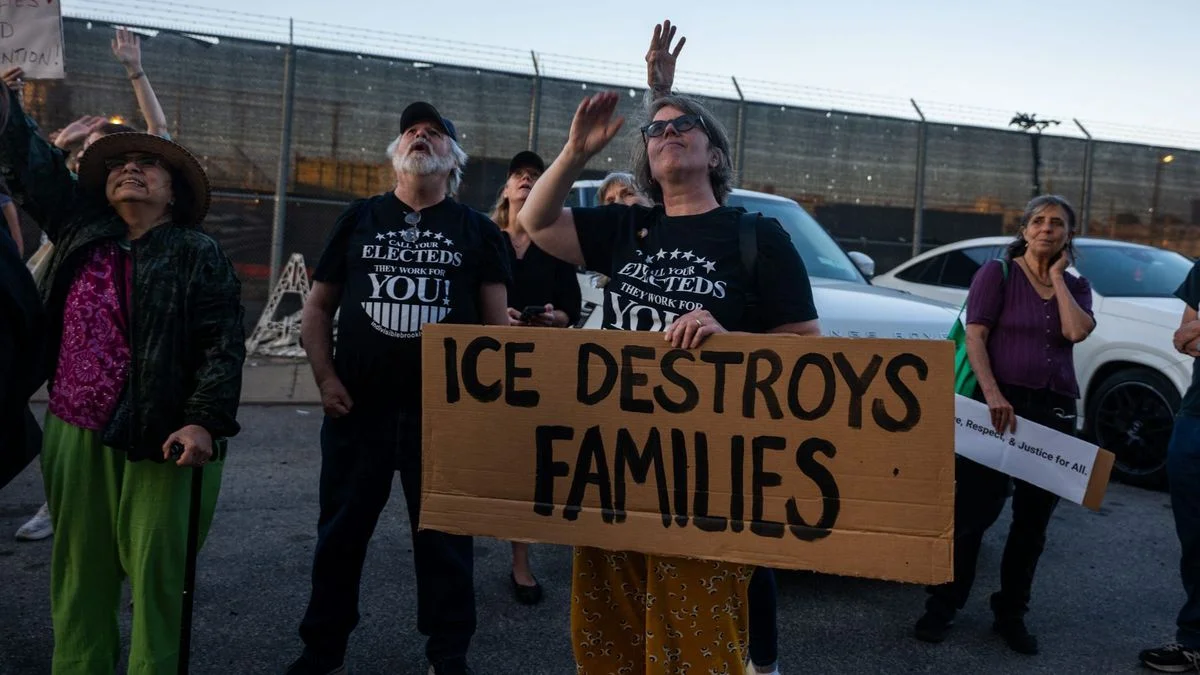 Agentes del ICE arrestan a un niño de 5 años en Texas y lo utilizan como “carnada” para detener a sus familiares
