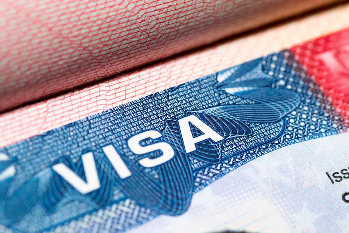 EEUU congela tramitación de visas de inmigrante para 75 países