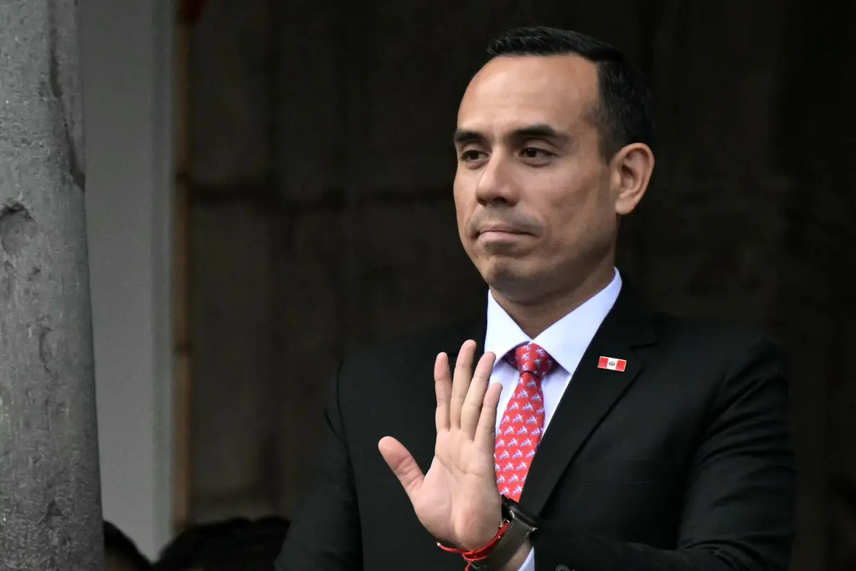 Fiscalía de Perú abre investigación al presidente Jerí por tráfico de influencias