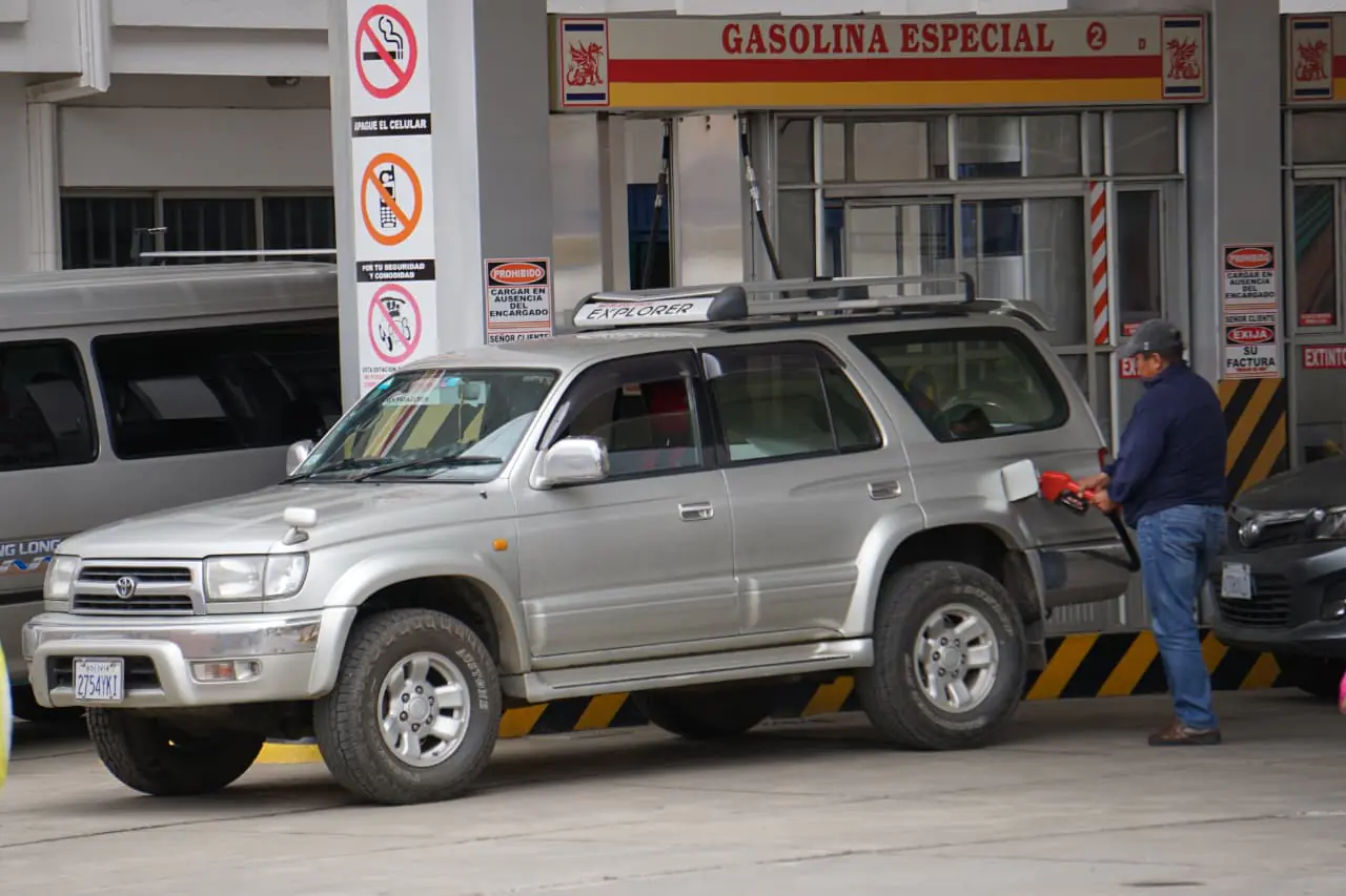Comisión aprueba 100% del crédito fiscal del IVA en carburantes