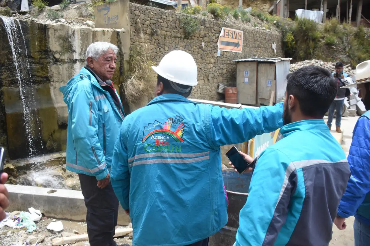 Arias supervisa obras en ejecución en Alto Rosasani Sector A