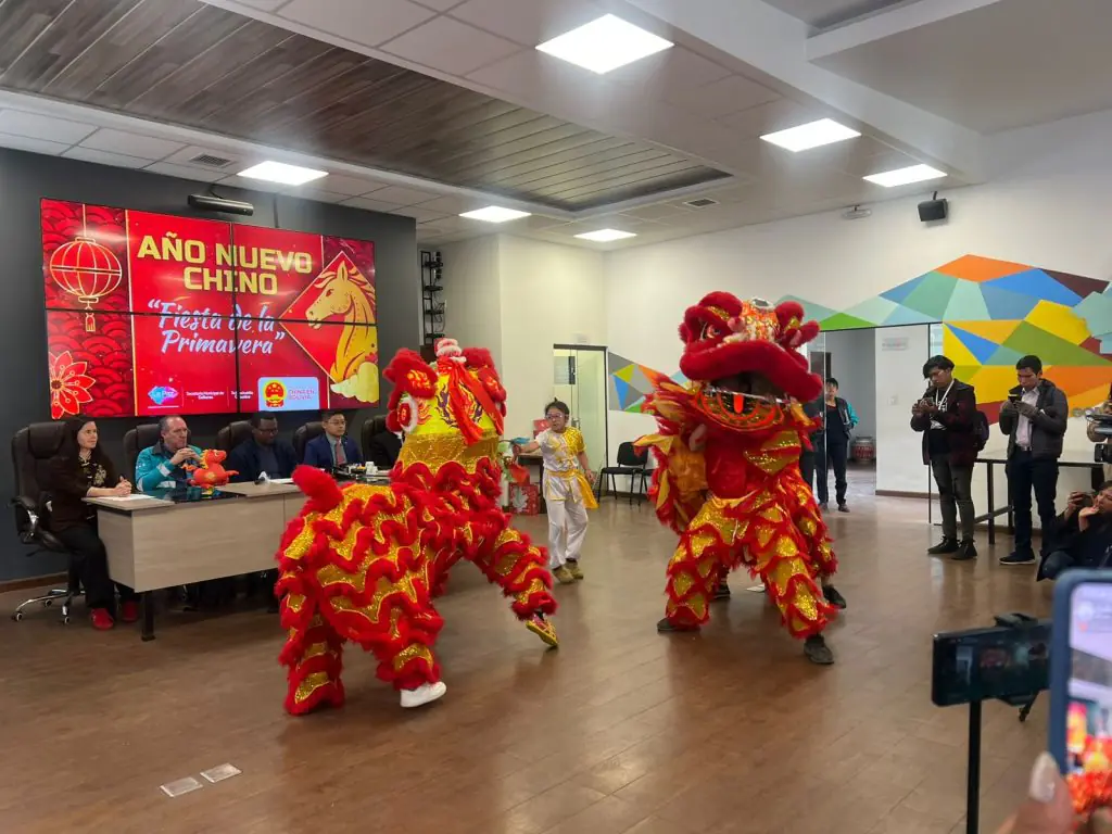 La Paz se adhiere a la celebración del Año Nuevo Chino con un desfile