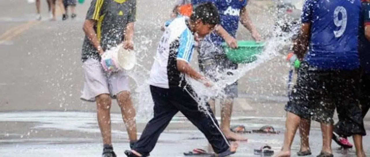 En Cochabamba, multarán con Bs 2.000 a quienes desperdicien agua en Carnaval