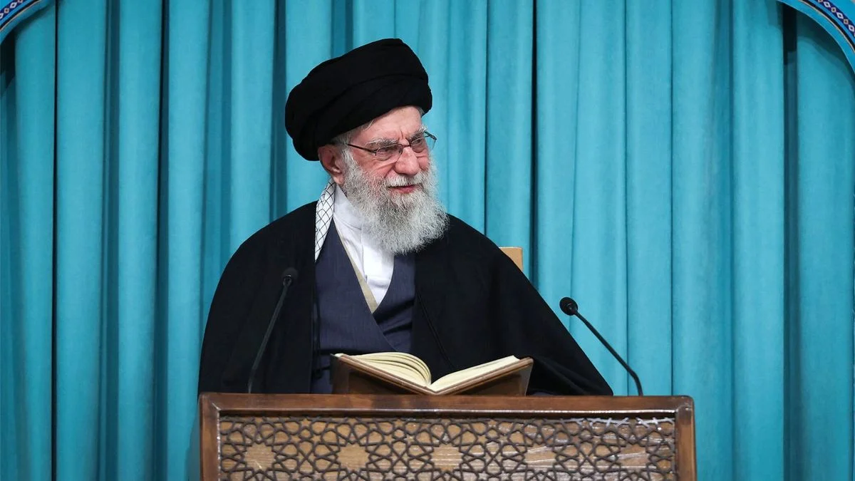 ¿Quién es el ayatolá Ali Khamenei? El líder del régimen de Irán y principal objetivo de EE. UU. e Israel
