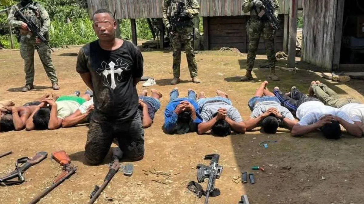 Capturan en Ecuador a alias “Camilo”, presunto cabecilla de las disidencias de las FARC