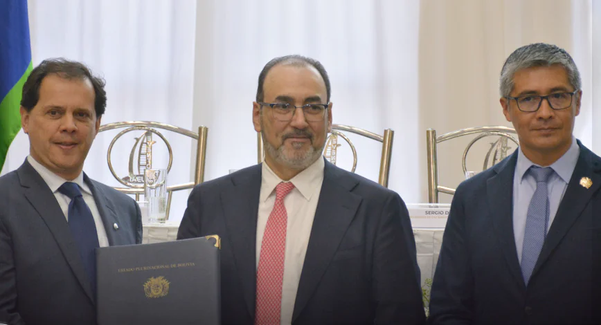 Espinoza: Apoyo de la CAF para inclusión financiera no genera deuda