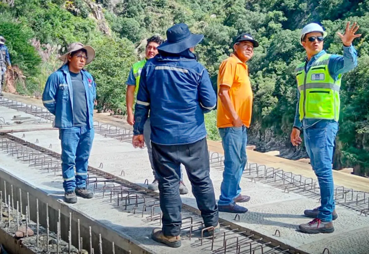 ABC y choferes verifican el estado de rutas en La Paz y Tarija