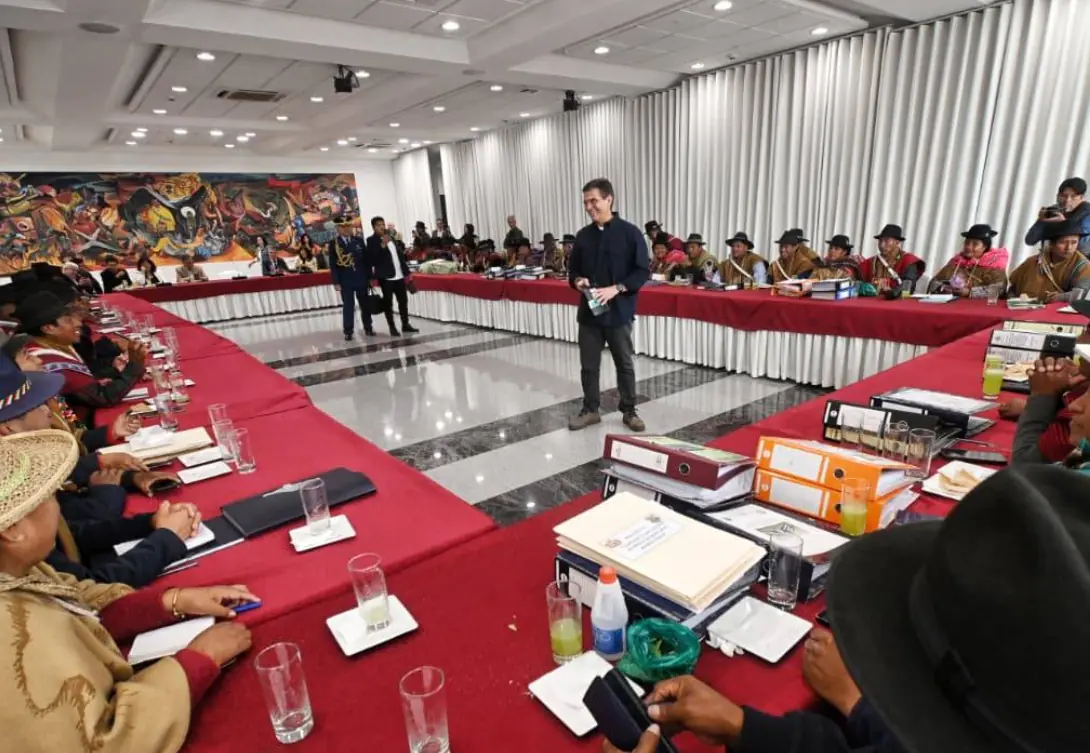 Paz se reunirá otra vez con campesinos de La Paz el 23 de febrero