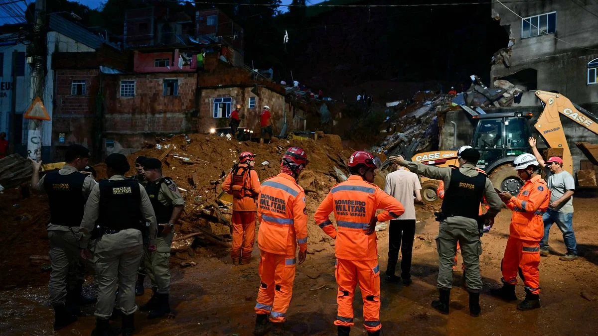 Bomberos buscan 33 desaparecidos tras intensas lluvias al oriente de Brasil que han dejado 36 muertos