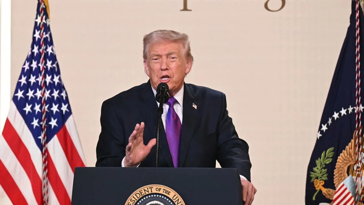 Trump firma arancel del 10% tras decisión del Supremo que le fue adversa