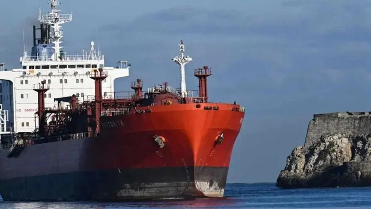 Petrolero ruso con 100.000 toneladas de crudo llega a Cuba, según autoridades rusas