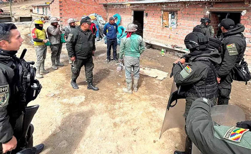 Jukus perpetran dos ataques en centros mineros en menos de 24 horas