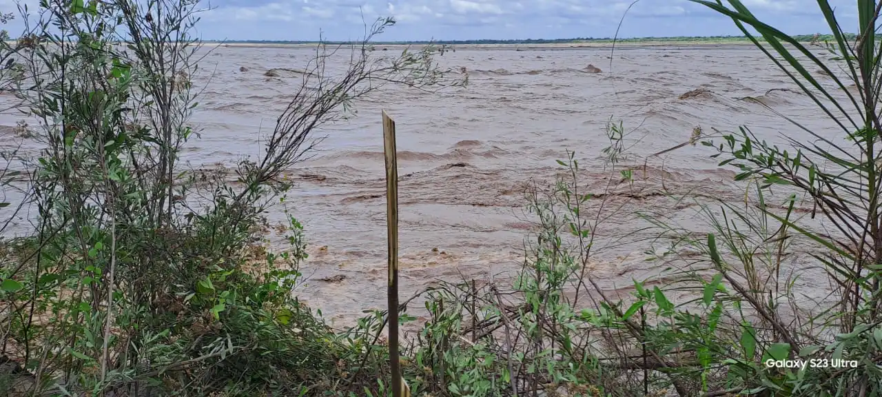 Lluvias elevan nivel de ríos y activan alerta en Santa Cruz