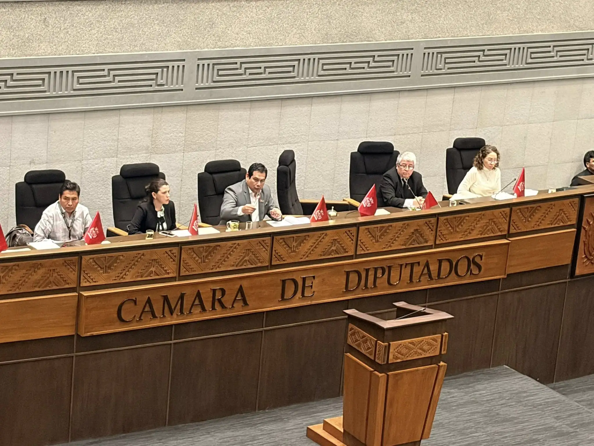 Aplazan elección de vocales electorales de La Paz ante una acción de cumplimiento