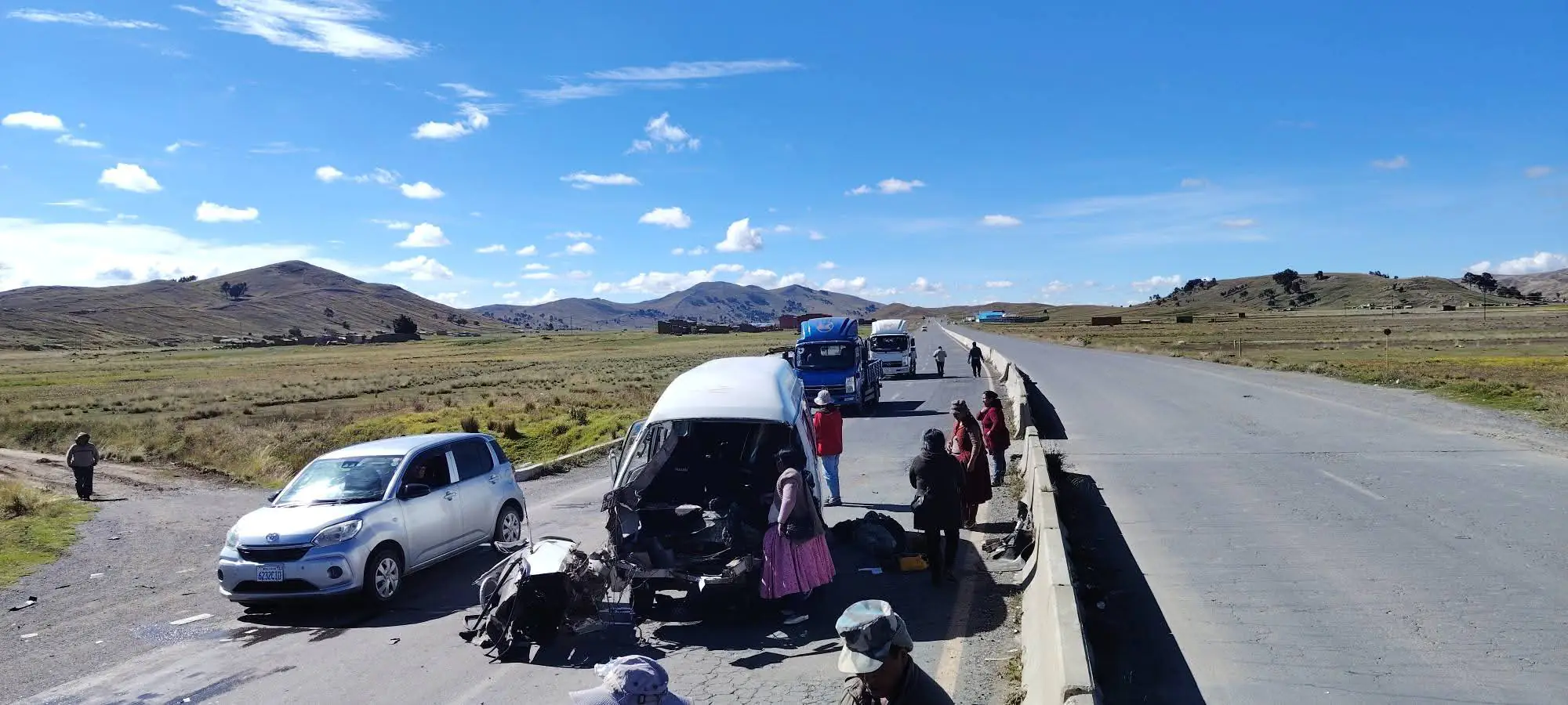 Accidente en la vía La Paz – Achacachi deja un fallecido y varios heridos