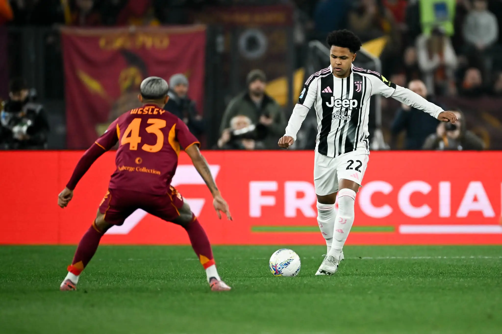 Juventus se lleva un punto de Roma