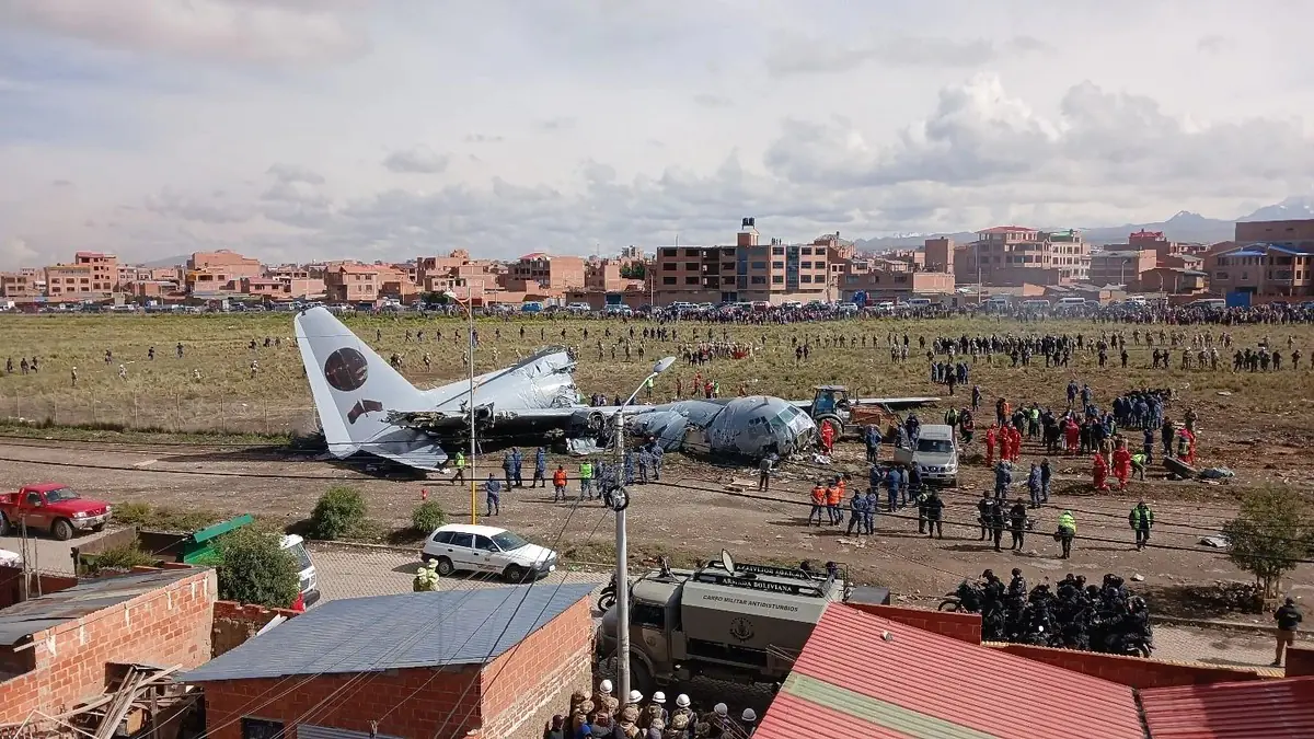 Aeropuertos en zonas pobladas: Abogado explica las normas en el país