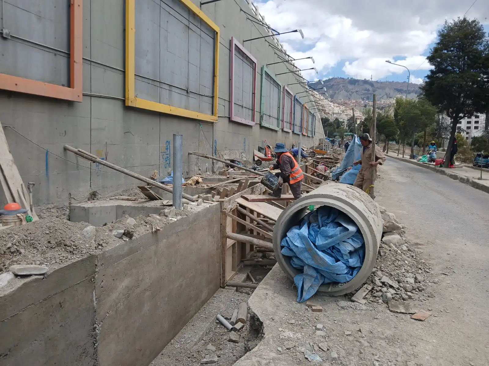 Alcaldía prevé rehabilitar el paso por la Av. Costanera la próxima semana