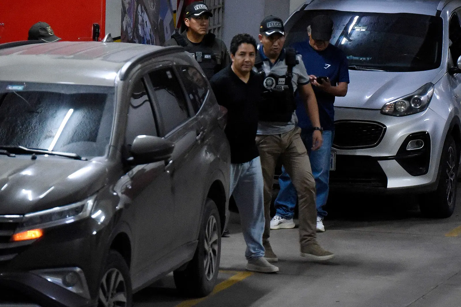 Fiscalía investiga ‘testaferros’ en caso de Marcelo Arce
