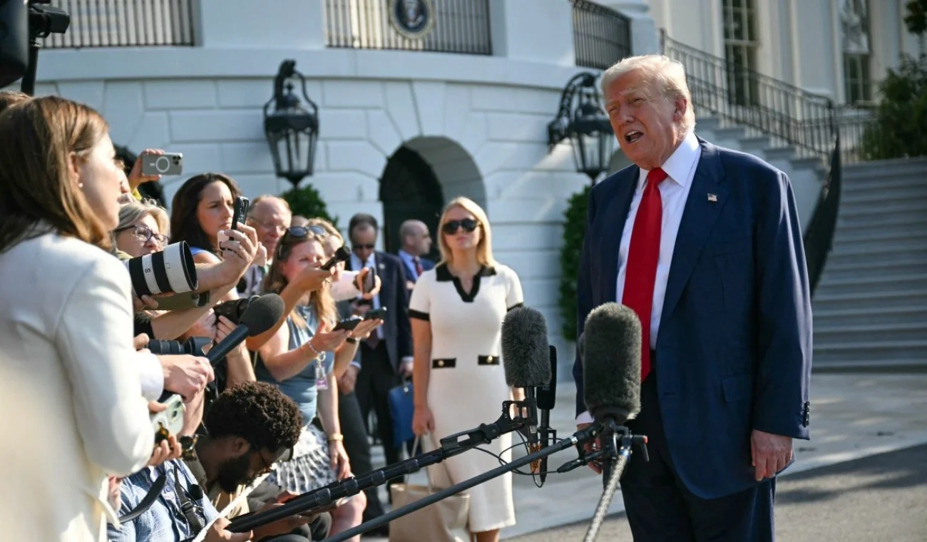 Trump habría agredido sexualmente a una mujer, según nuevas revelaciones de los documentos Epstein