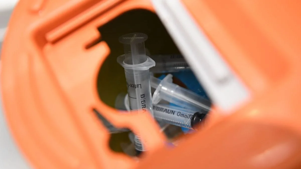 Una epidemia “sin precedentes” de meningitis ha dejado al menos dos jóvenes muertos