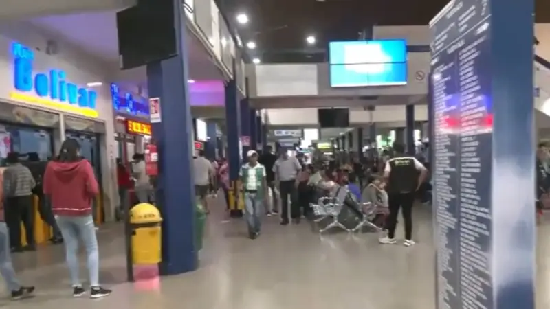 Tres bloqueos y daños por lluvias aíslan a Santa Cruz