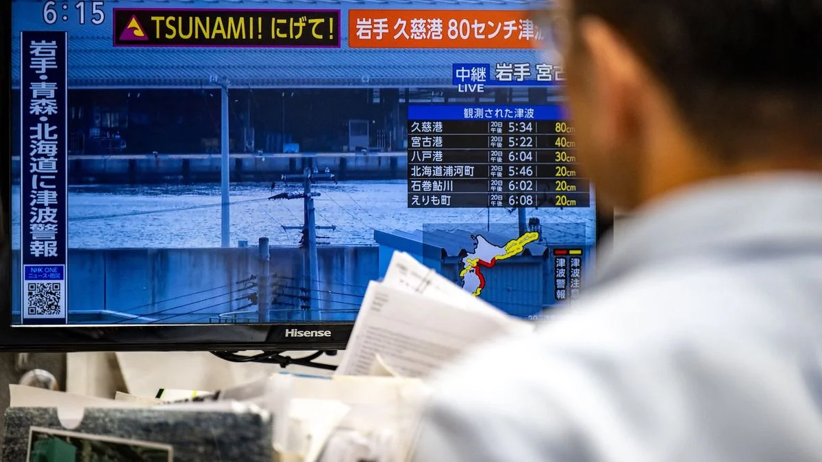 Autoridades de Japón emiten una inusual alerta de terremotos aún mayores después del sismo de 7,7