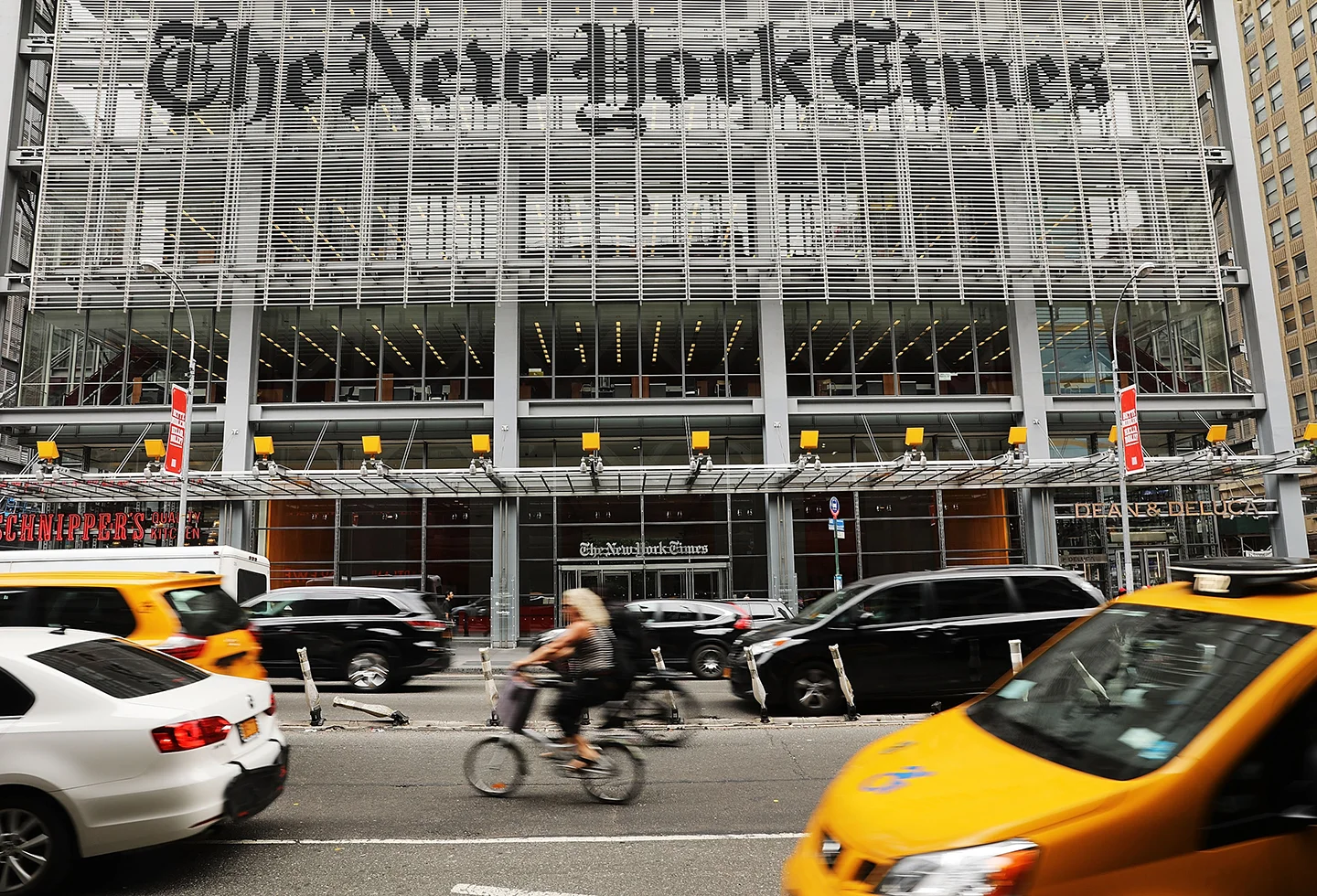 El New York Times despide a un periodista por uso de la IA para escribir la reseña de un libro