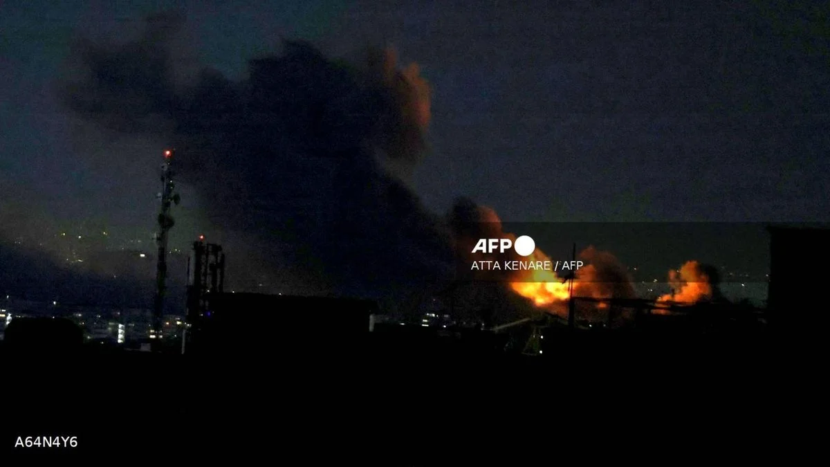 Irán afirma haber atacado un buque estadounidense en el estrecho de Ormuz; Washington lo niega
