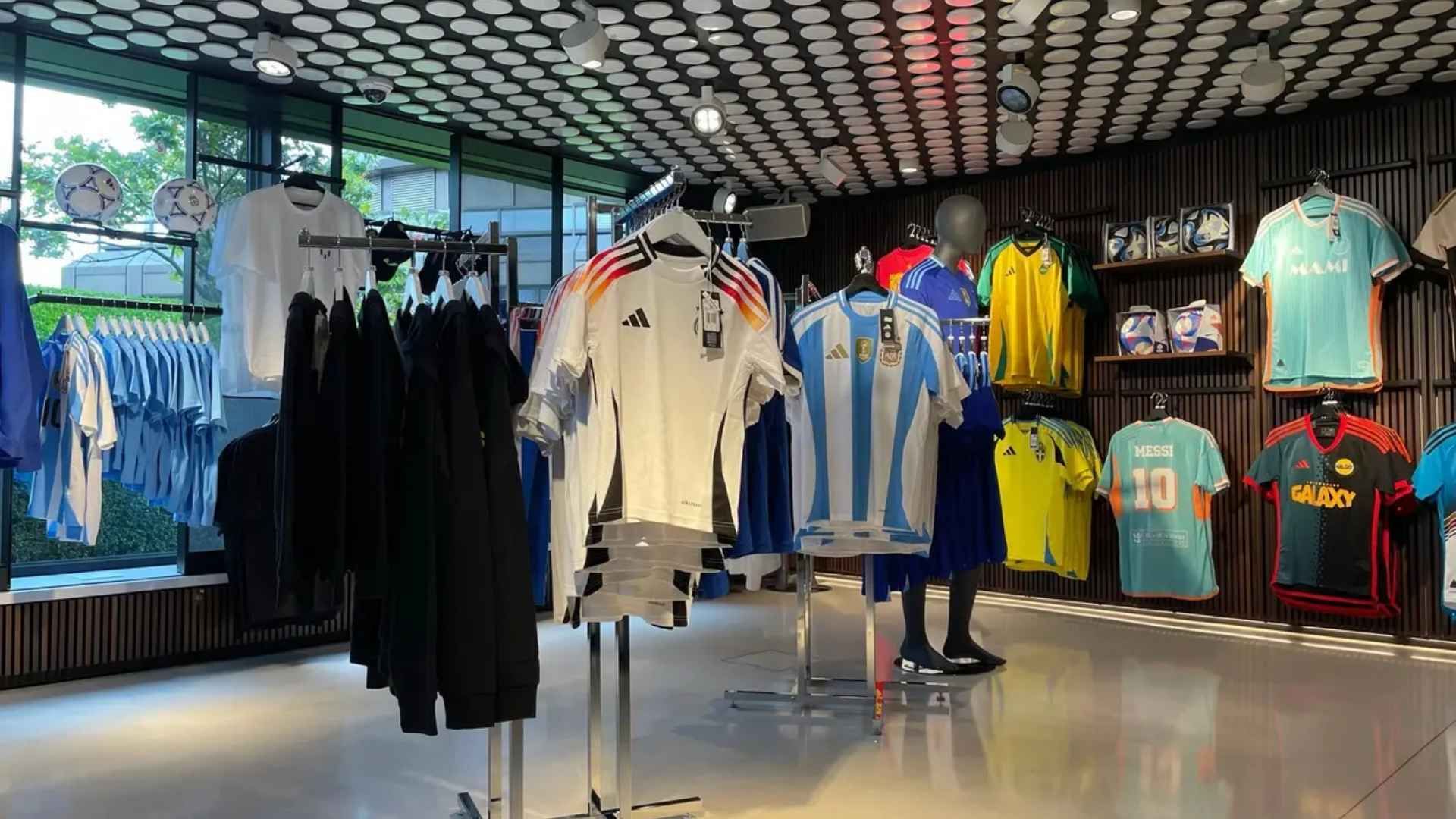 tiendas FIFA y outlets para comprar camisetas
