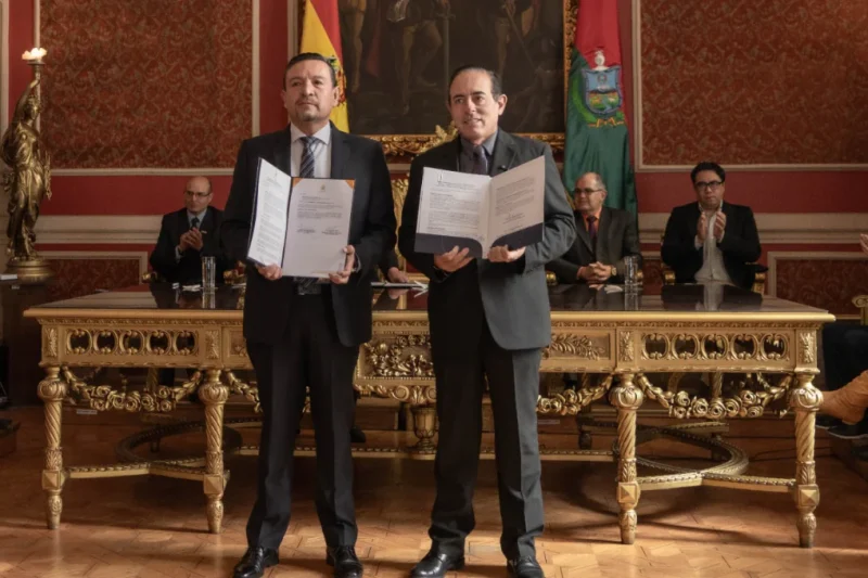 GAMLP y UPB firman convenio académico para la juventud paceña