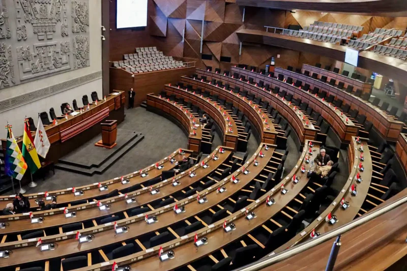 Lara convoca a sesión de la Asamblea para tratar el Estado de excepción
