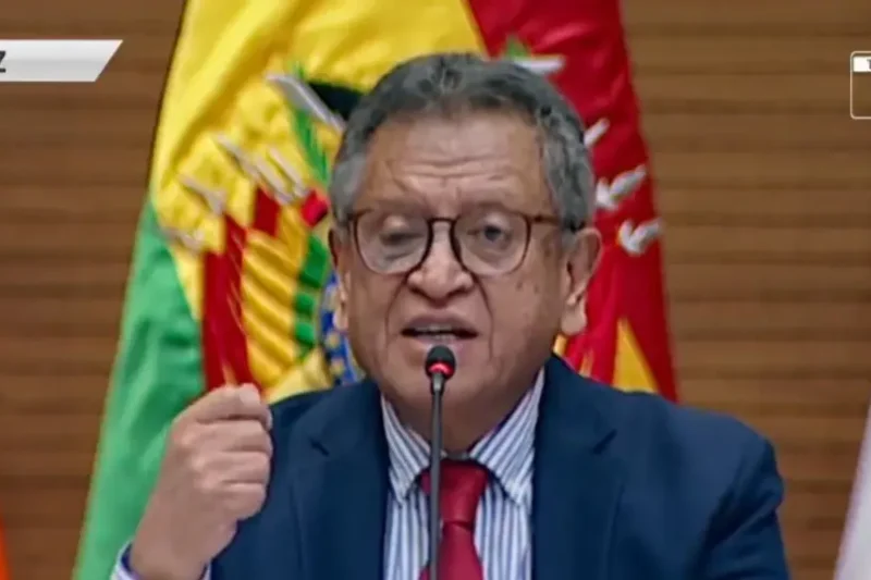 Oviedo: ‘El centro político no era Plaza Murillo, era el Trópico’