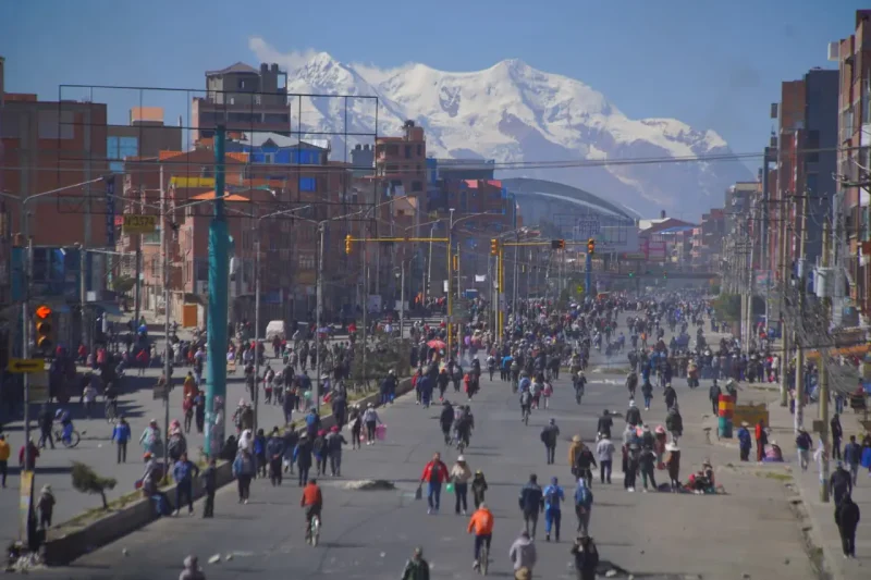 operadoras internacionales retiran a Bolivia de sus planes para 2027