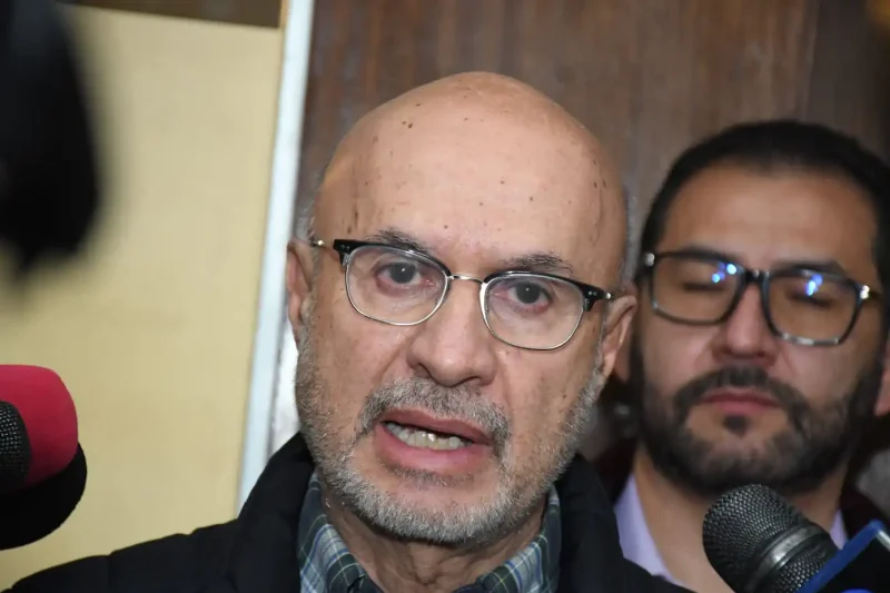 Lupo afirma que el Gobierno no cogobernará con la COB y demanda tregua en bloqueos