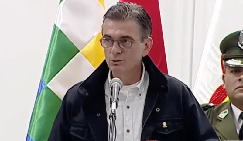 Presidente Paz felicita a De la Espriella por su triunfo en Colombia