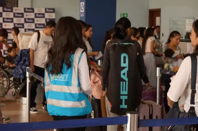 ¿Va a viajar en avión? la ATT exhorta a aerolíneas respetar tarifas autorizadas