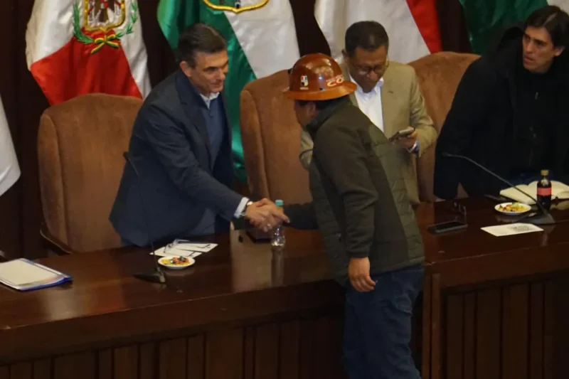 La COB busca avanzar en el diálogo pese a tema de detenidos