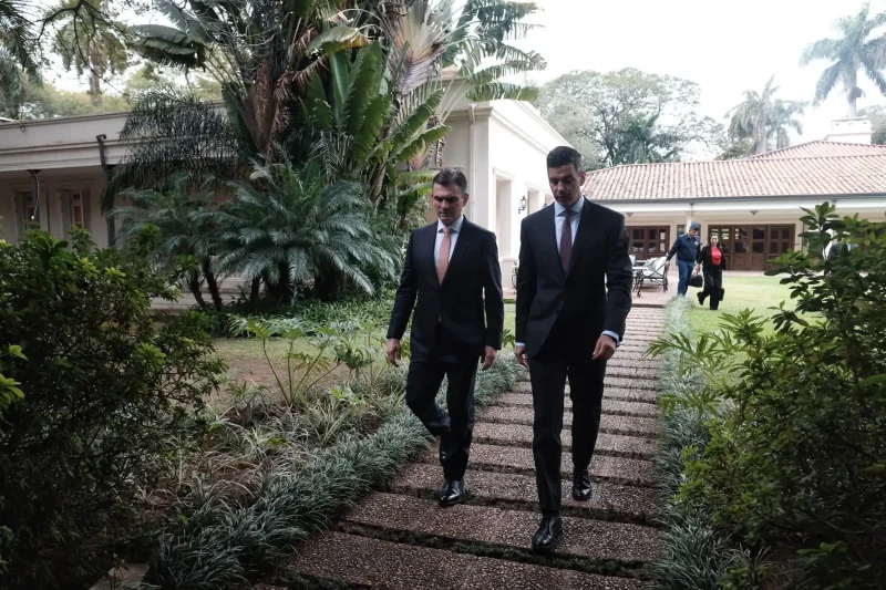 Paz y Peña coinciden en impulsar la Hidrovía y Corredor Bioceánico como ejes de integración