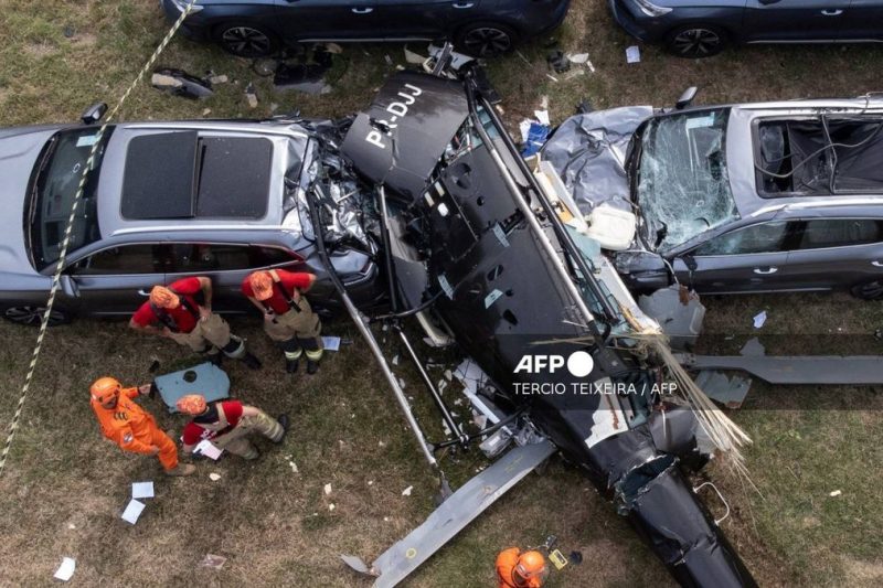Choque de helicópteros en Río de Janeiro deja seis muertos