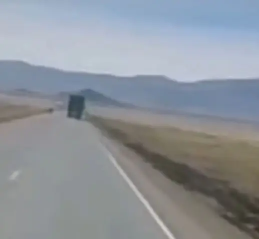 Chofer de cisterna muestra en un video el reinicio de su viaje
